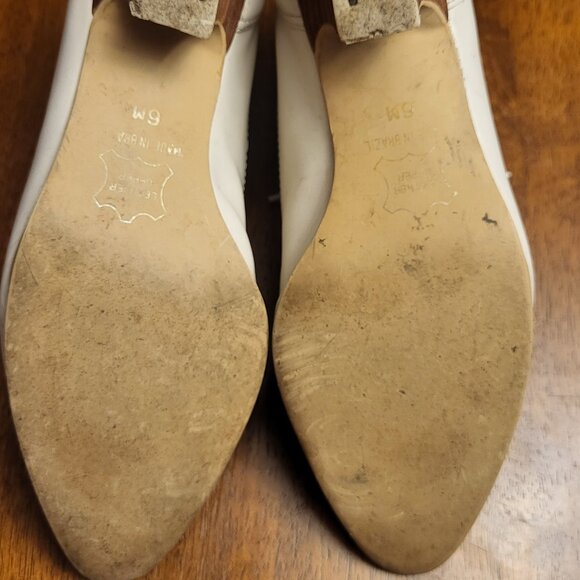 Corsina ~ Sz 6M ~ White Leather Ankle Hi Booties ~ Very Good Vintage Condition - Picture 8 of 9